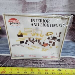 Model power H.O scale Lighting and interior kit model #602 sealed